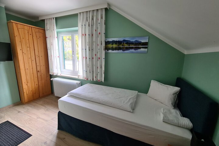 Room 18 of 62