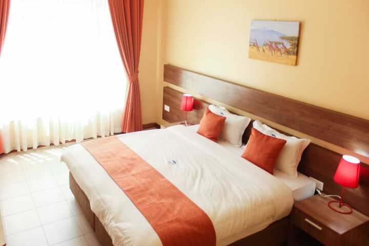 Room 10 of 86