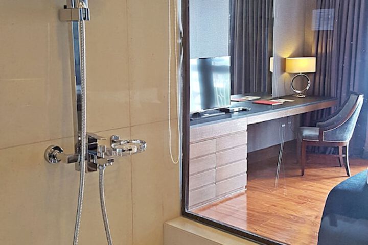 Room 38 of 91