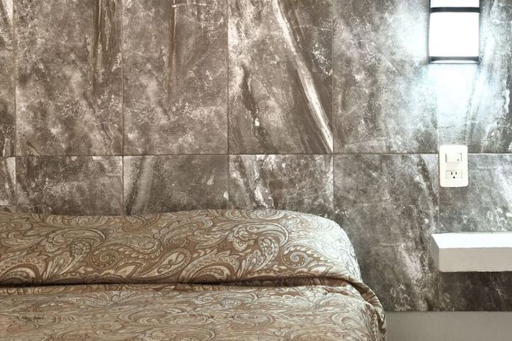 Room 40 of 84