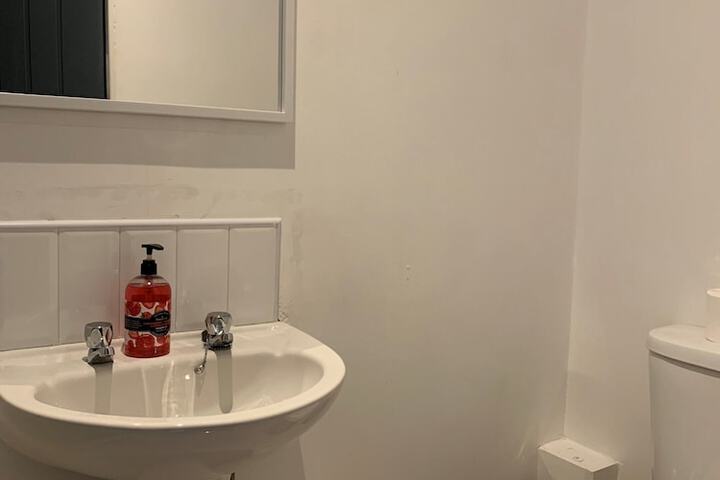 Room 34 of 39