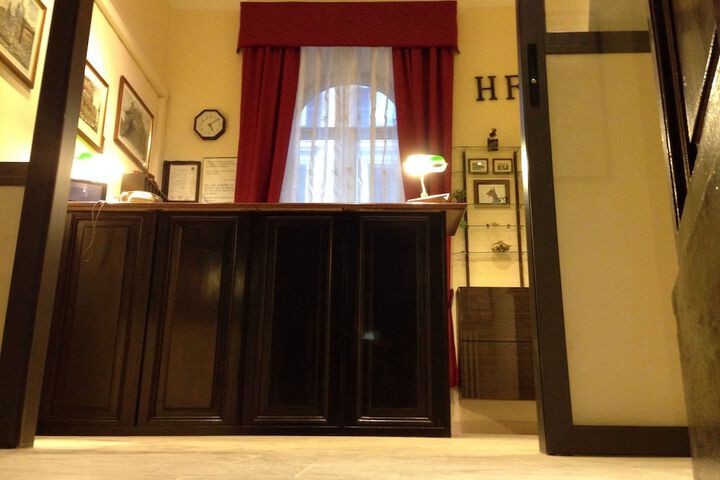 Hotel Interior 4 of 28