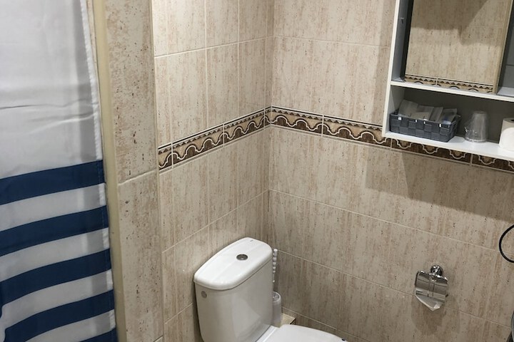 Room 34 of 58