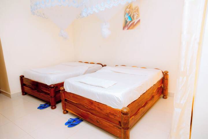 Room 3 of 14