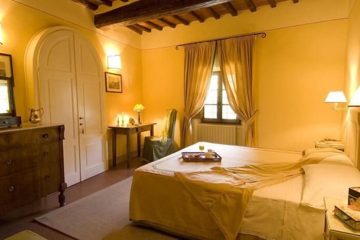 Room 14 of 56
