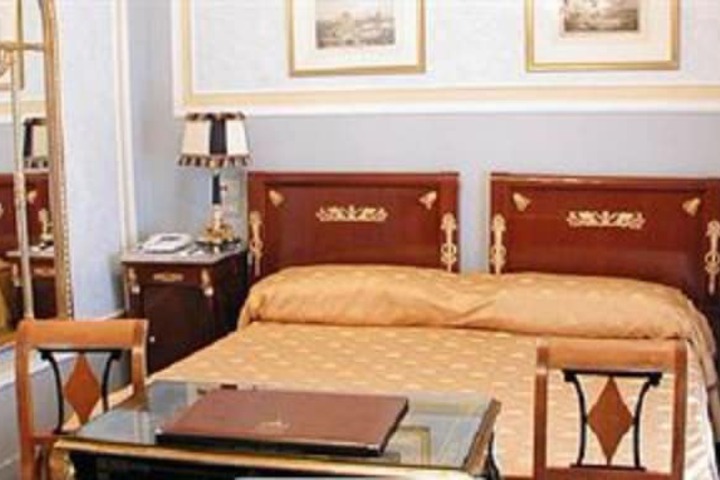 Room 15 of 60