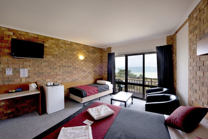 Room 9 of 55