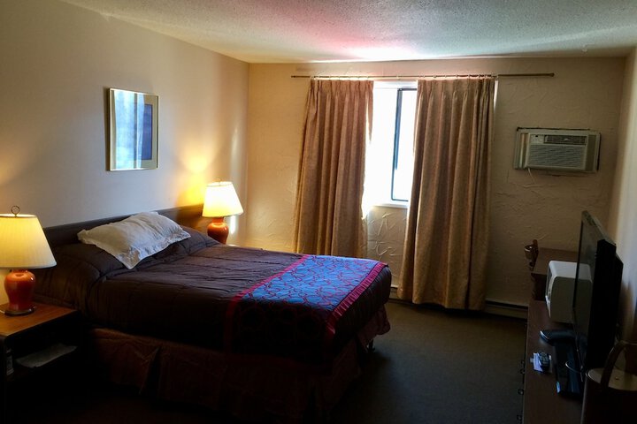 Room 17 of 38