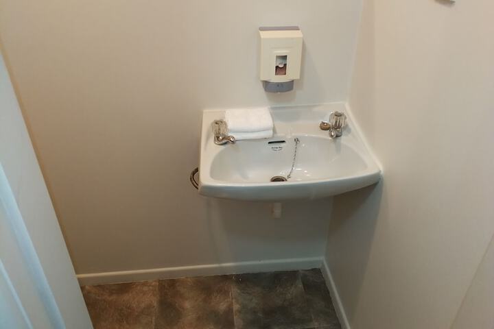 Room 78 of 100
