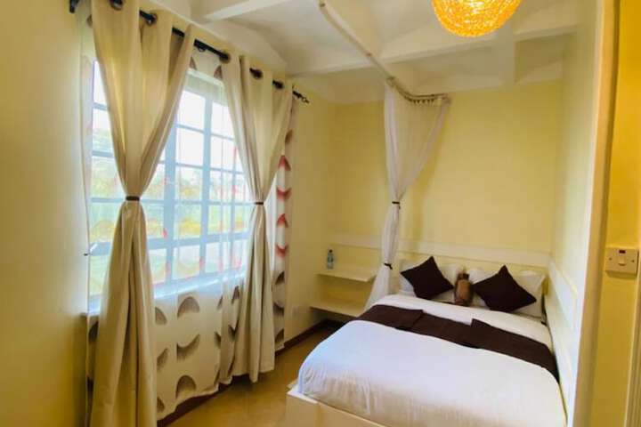 Room 14 of 24