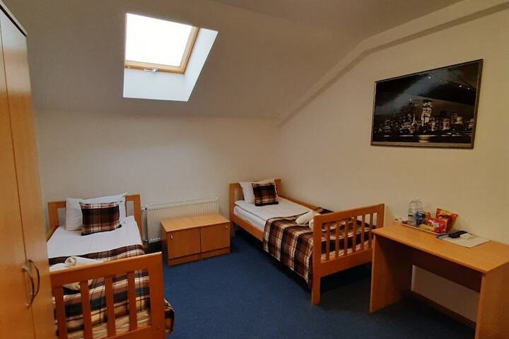 Room 26 of 46