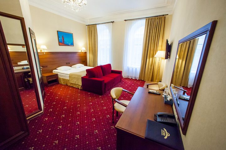 Club Hotel Agni