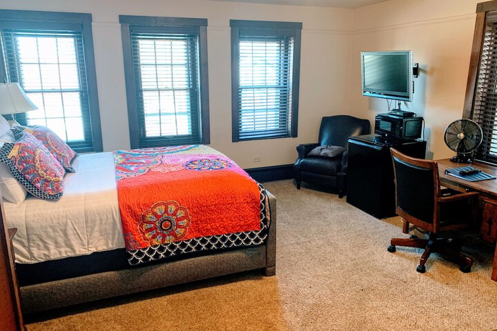 Room 14 of 70