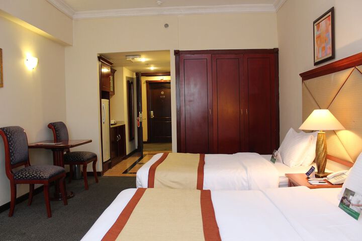 Room 8 of 21