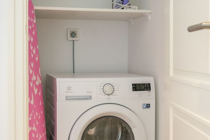 Laundry 8 of 17