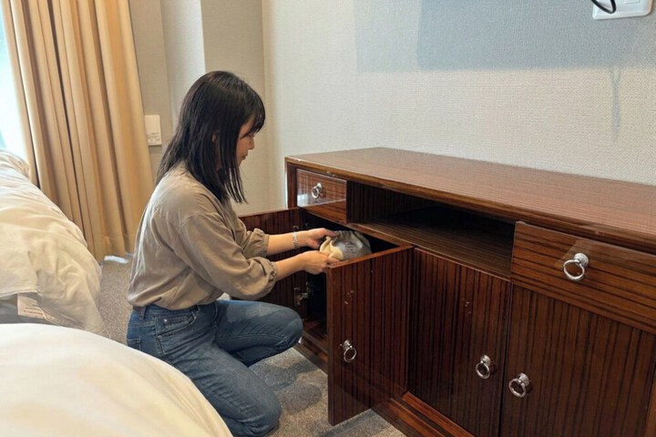 Room 34 of 97