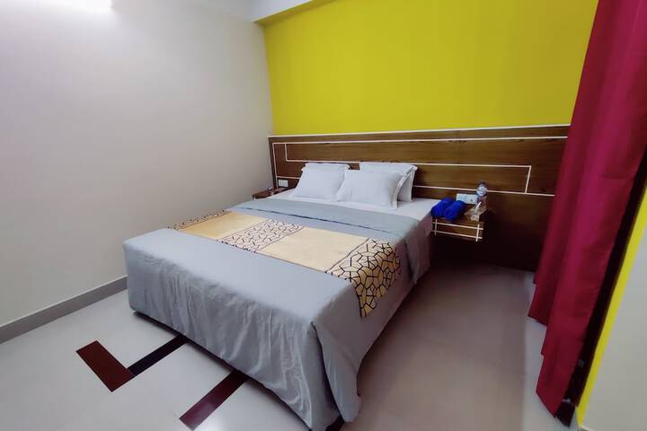 Room 6 of 20