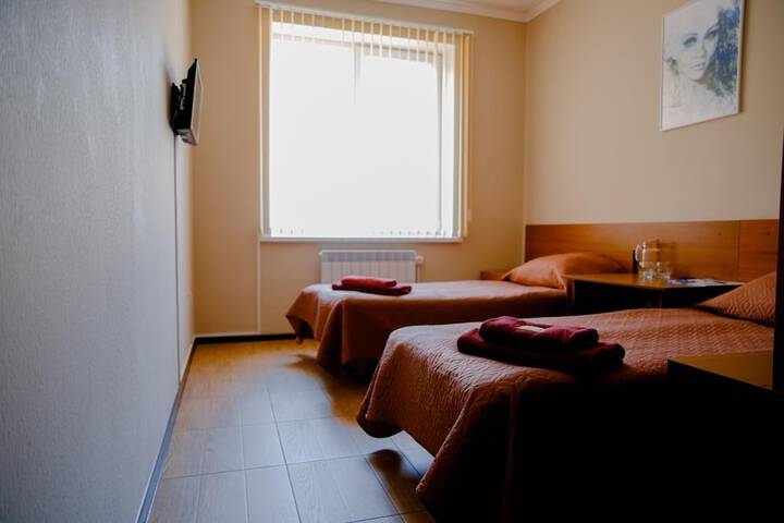 Room 16 of 36