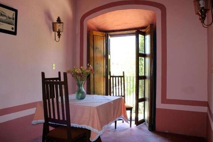 Dining 45 of 67