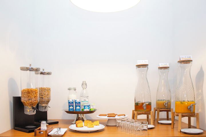 Breakfast/Coffee Service 37 of 58