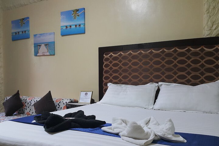 Room 13 of 52
