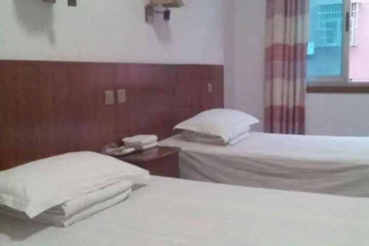 Room 13 of 15
