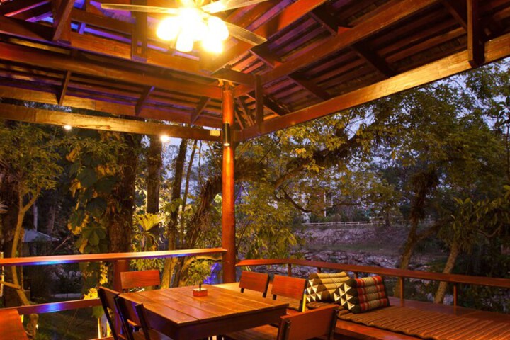 Terrace/Patio 192 of 194