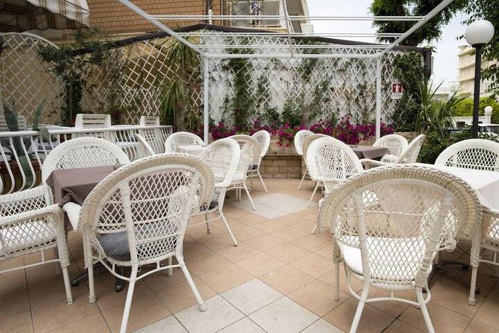 Terrace/Patio 39 of 106