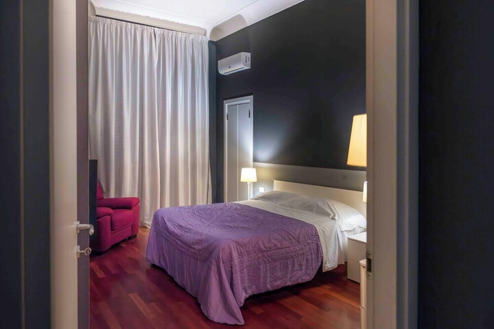 Room 113 of 212