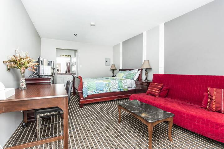 Room 15 of 15