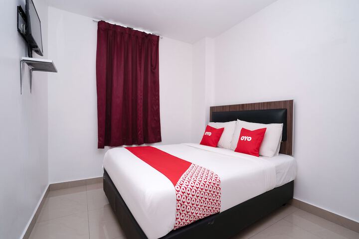 OYO 44093 Vrm Hotel