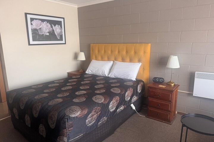 Room 13 of 26