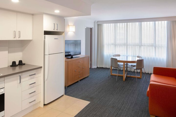Room 6 of 97