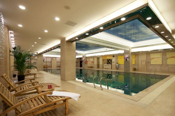 Exterior of Yancheng Shuicheng Hotel
