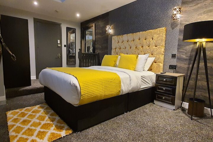 Room 19 of 43