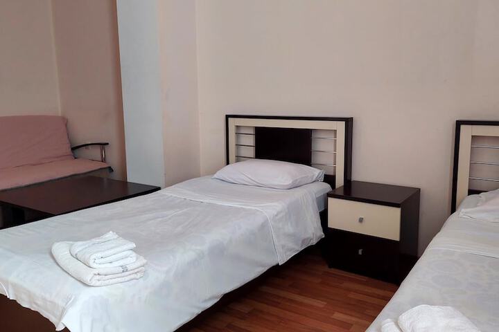Room 7 of 34