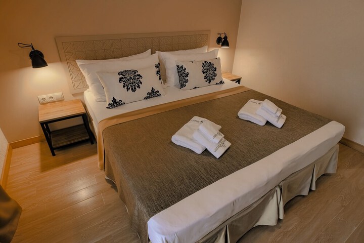 Room 30 of 113