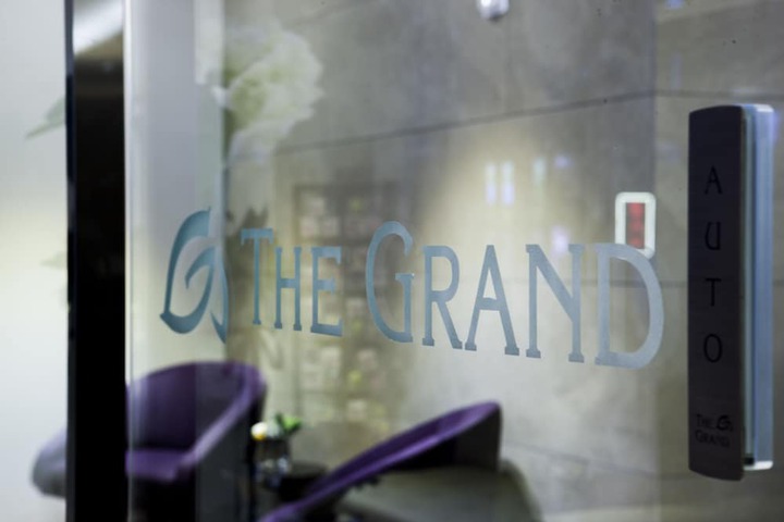 Entrance & Lobby