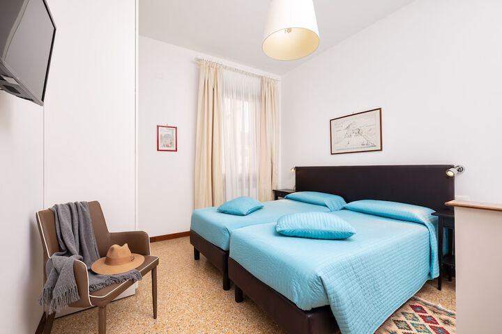 Room 15 of 58