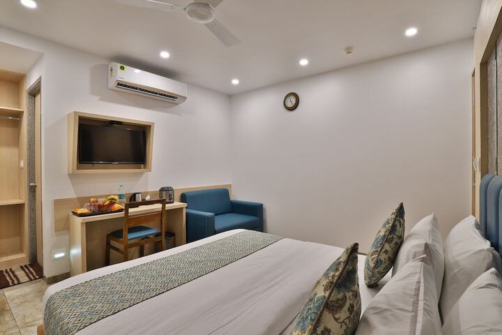 Room 7 of 43