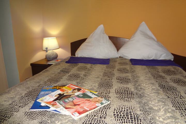 Room 4 of 14