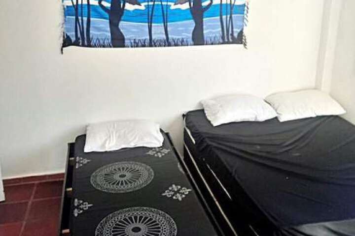Room 4 of 42