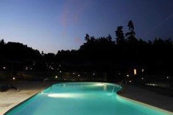 Pool 9 of 18