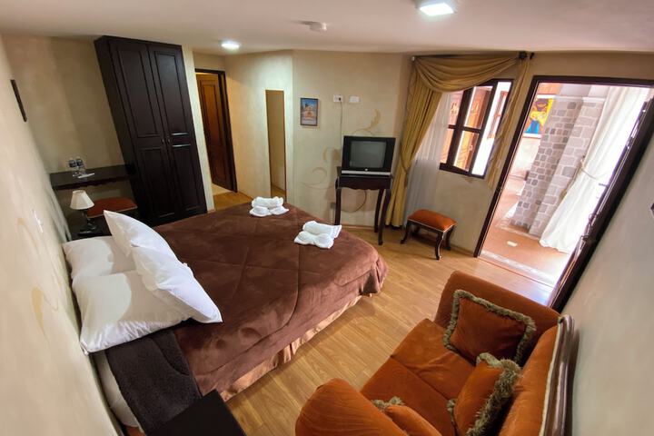 Room 6 of 59