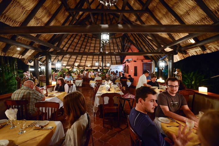 Dining Photos