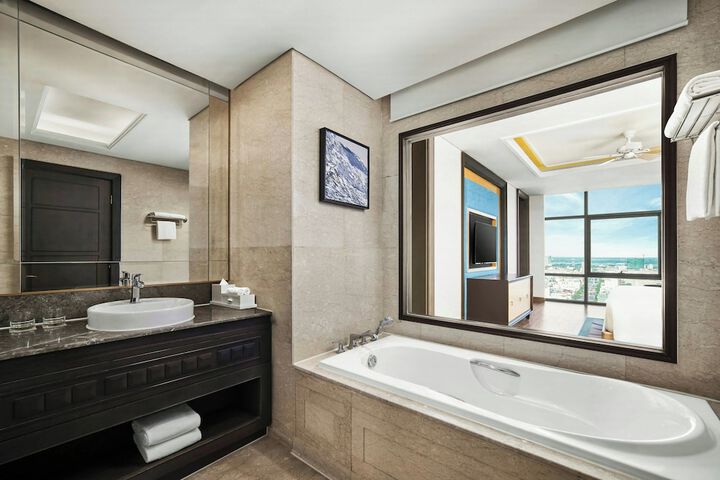 Room 45 of 94