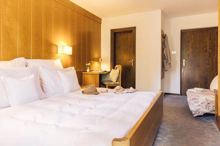 Room 10 of 56