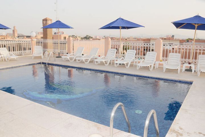 Pool 39 of 77