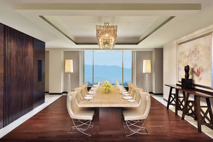 Room 14 of 62