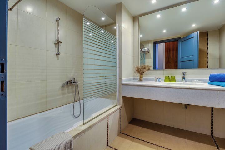 Bathroom Interior Photo
